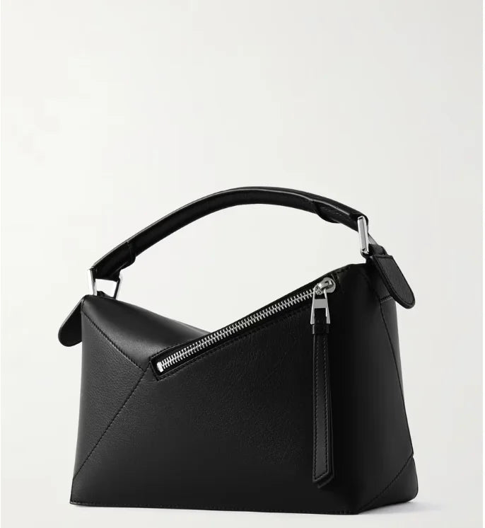 Bolsa de ombro pequena Puzzle Edge em couro texturizado