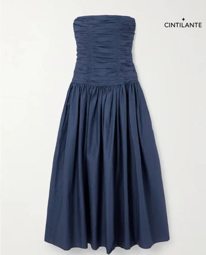 Vestido midi de popeline de algodão orgânico com franzidos e sem alças